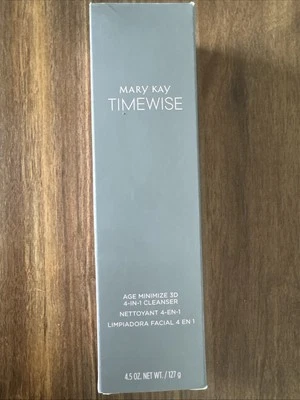 Limpiador Mary Kay TimeWise Age Minimize 3D 4 en 1 4,5 oz piel normal a seca Foto 1 de 4
