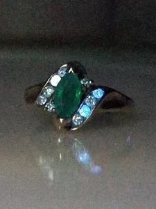 3g Gold 10k Ladies Ring Emerald Diamond Art Deco Style Vintage Size 4 Fluorescen - Picture 1 of 10