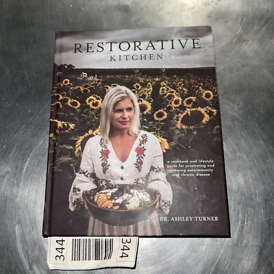 Restorative Kitchen: a cookbook and lifestyle guide for preventing and (SIGNED) Foto 1 de 4