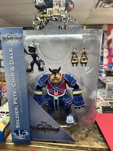 DIAMOND SELECT TOYS Kingdom Hearts Select Series 2: Pete, Chip & Dale, & Soldier - Picture 1 of 4