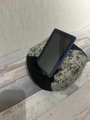 Rustic Roses XL IPad tablet cushion Beanbag stand holder for iPad tablets - Image 1 of 3