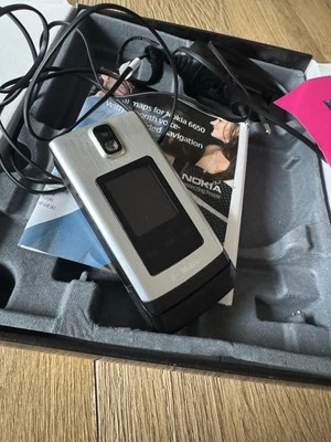 Nokia 6650 F Silber gut - Bild 1 von 4