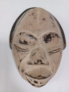 AFRIKANISCHE MASKE AUS HOLZ - Bild 1 von 10