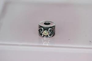 NIB PANDORA Peridot DOUBLE HEART SCROLLS CLIP RETIRED 14K GOLD 790382PE - Picture 1 of 5