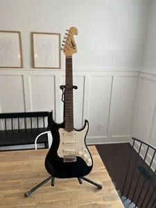 G.W. Lyon by Washburn Black White Electric Guitar NICE FREE SHIPPING - Picture 1 of 12