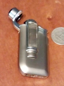 rare vintage metal lighter Silver Tone Artsy Design Sleek Flip Top Torch G79 - Picture 1 of 7