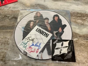 UNION 12" PICTURE DISC w/AUTOGRAPHS Bruce Kulick John Corabi Mint KISS - Picture 1 of 3