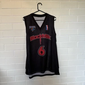 BlackMilk Sharks Basketball Jersey #6 – Black/Red – Unisex – Size M - Bild 1 von 6