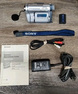 Sony Handycam DCR-TRV260 Digital8 Camcorder Tested + Accessories - Picture 1 of 10