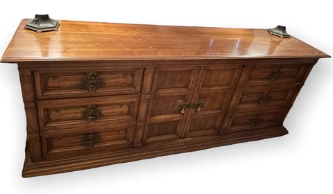 Drexel Heritage Walnut Dresser With Brass Hardware Cover