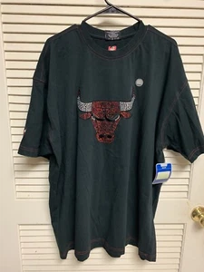 UNK Herren Chicago Bulls T-Shirt 2X-Large Erwachsene schwarz rot großes Logo - Bild 1 von 6