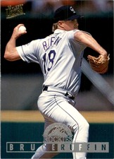 1995 Ultra Baseball Card Bruce Ruffin Colorado Rockies #158 161525