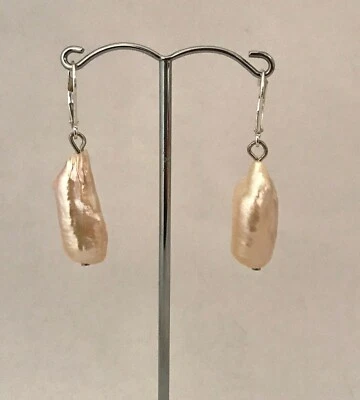 Ohrringe aus Echten Perlen Biwaperlen Barock Stäbchen 22x10x8 mm Apricot / Rosé - Bild 1 von 4