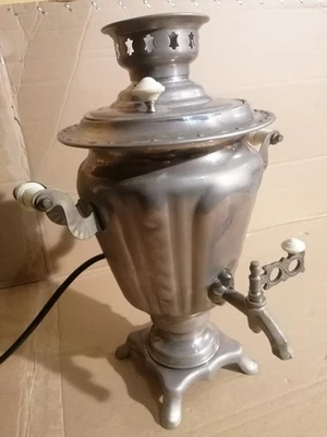 Barbiere, Antico Bollitore D' Acqua Per Fare La Barba - Immagine 1 di 4