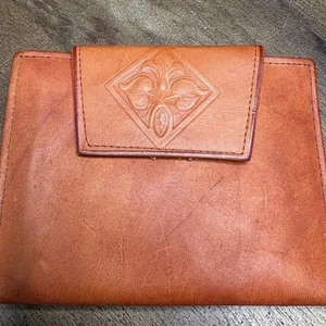 VINTAGE Amity Cowhide Leather Wallet Coin Purse Bifold Cognac Tooled - Picture 1 of 10