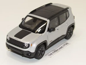 WELLY JEEP RENEGADE TRAILHAWK 1:24 METALLIC SILVER AND BLACK FREE SHIP NO BOX - Picture 1 of 5