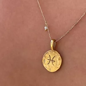 Collar del zodiaco signo estrella de Piscis chapado en oro - Imagen 1 de 3