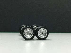 R174 Matchbox 1:64 Real Riders #Cut Tri Raggio Cromato 11mm Lungo, RUOTE IN GOMMA - Foto 1 di 7