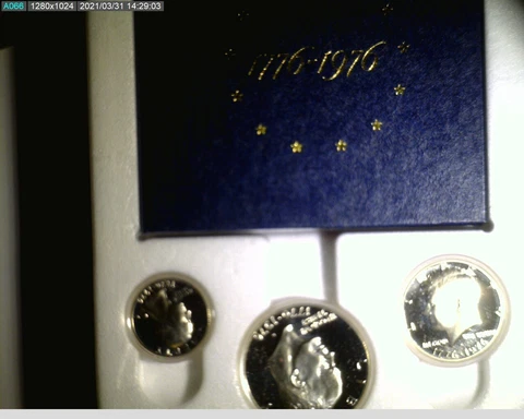 1976 3 Pcs Proof Coins 40% Silver Bicentennial Set in original packaging Cover