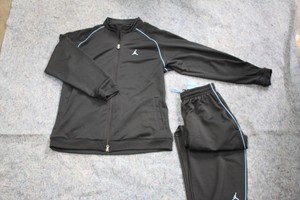 Las mejores ofertas en Trajes y conjuntos Jordan Negro para Hombres | eBay