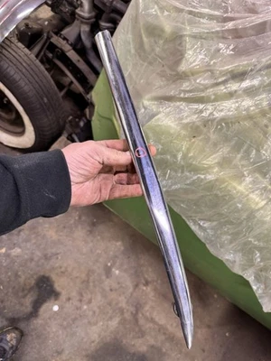 Chevrolet Fleetline 1949 1950 1951 1952 4 puertas cuarto izquierdo moldura de cinturón Foto 1 de 4