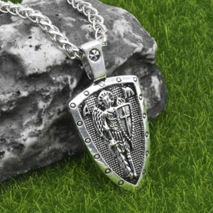 Collar colgante escudo cruzado medalla Arcángel San Miguel con cadena espiga de 24 - Imagen 1 de 8
