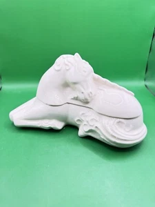 VINTAGE Sleeping Unicorn Horse White Ceramic Trinket Dish Figurine Takahashi - Picture 1 of 11