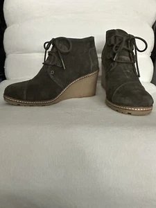 Toms Desert Wedge grüne Plateau-Wildlederstiefel Damengröße 7 Stil #10006257 - Bild 1 von 6