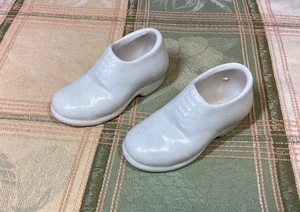 2 jardineras de zapatos o piezas decorativas vintage de cerámica blanca - Imagen 1 de 6