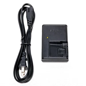 ⭐ NEW Genuine Sony BC-CSD Battery Charger for NP-BD1 Battery D T R E US Seller ⭐ - Picture 1 of 9