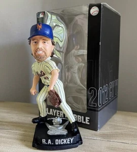 R. A. DICKEY New York Mets 2012 CY YOUNG Award Winner Bobblehead #/144 NIB! - Picture 1 of 3