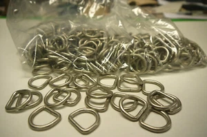 Wholesale Silver matt D Ring . for 45 pieces. 3/4" - Picture 1 of 3