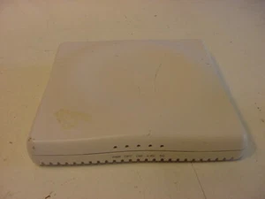 RUCKUS ZONEFLEX 7363 ACCESS POINT - NO POWER POINT - Picture 1 of 3