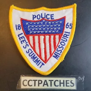 LEE'S SUMMIT, MISSOURI POLICE SHOULDER PATCH MO - Picture 1 of 2