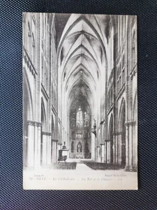 CPA 57 METZ - La Cathédrale - La Nef et le Choeur - Imagen 1 de 2