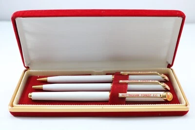 Vintage Nottingham Forest Lacquered White Triple Pen Set (Cased) - Image 1 of 4