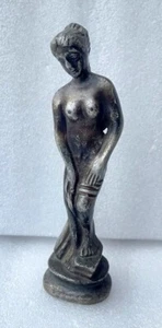Antica rara statua statuina donna nuda fatta a mano decorazione casa da collezione - Foto 1 di 8