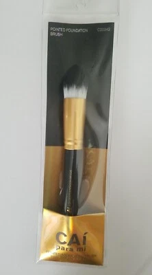 CAI  Para Mi Beauty Pointed Foundation Brush - Image 1 of 2