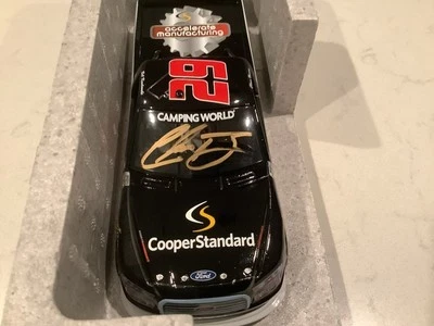 CHASE BRISCOE 亲笔签名 2017 福特 COOPER 标准 THROWBACK 压铸和卡 — 第 1/4 张图片