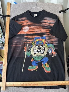 Vintage Loony Tunes Taz Hiking 1997 Side Print T-Shirt Black Size XL - Picture 1 of 11