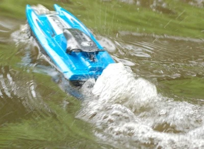 RC 2,4 GHz Li-Ion High speed Rennboot speedboat RTR Komplettset Pistolensender - Bild 1 von 4