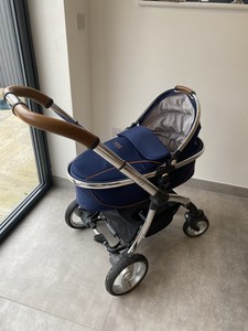 double stroller with cup holders