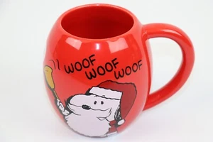Taza de Navidad Peanuts Charlie Brown and Santa Snoopy taza roja forma barril Kcare - Imagen 1 de 8