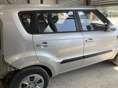 Passenger Rear Side Door Electric Clear Fits 10-13 SOUL 3747132 Foto 1 de 4