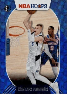 Kristaps Porzingis - 2020-21 NBA Hoops Basketball - Blue Prizm  - Bild 1 von 2