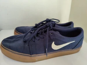 Scarpe da skate basse Nike SB Satire da uomo taglia 8 suola in gomma tomaia in tela blu scuro - Foto 1 di 9