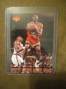 1998 UD MJx MICHAEL JORDAN MJ TIMELINE 1° TEMPO #41 HOF ottime condizioni - Foto 1 di 4