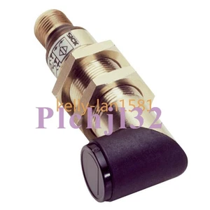 1PC SICK VTF18-3F1340 Photoelectric Proximity Sensor,PNP,New - Picture 1 of 2