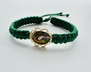 Pulsera Verde Con La Virgen De Guadalupe Full Color Tejida A Mano Doble Macramé - Picture 1 of 10