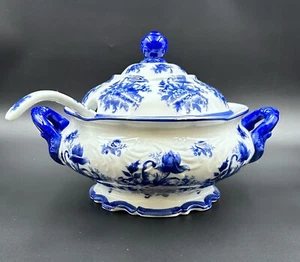 Vtg CRACKER BARREL Porcelain SOUP TUREEN Blue White Floral with Handles - Picture 1 of 13